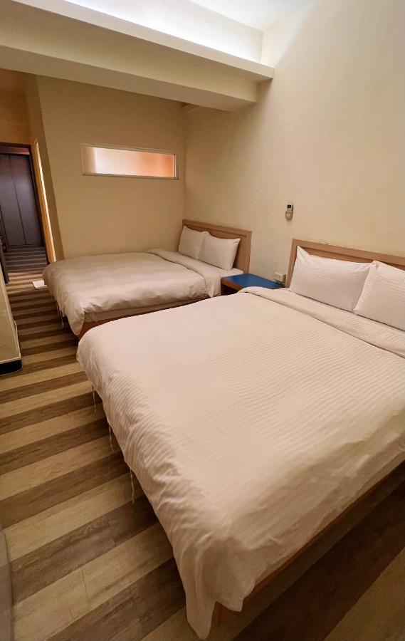Hwa Hong Hotel Kaohsiung Exterior photo
