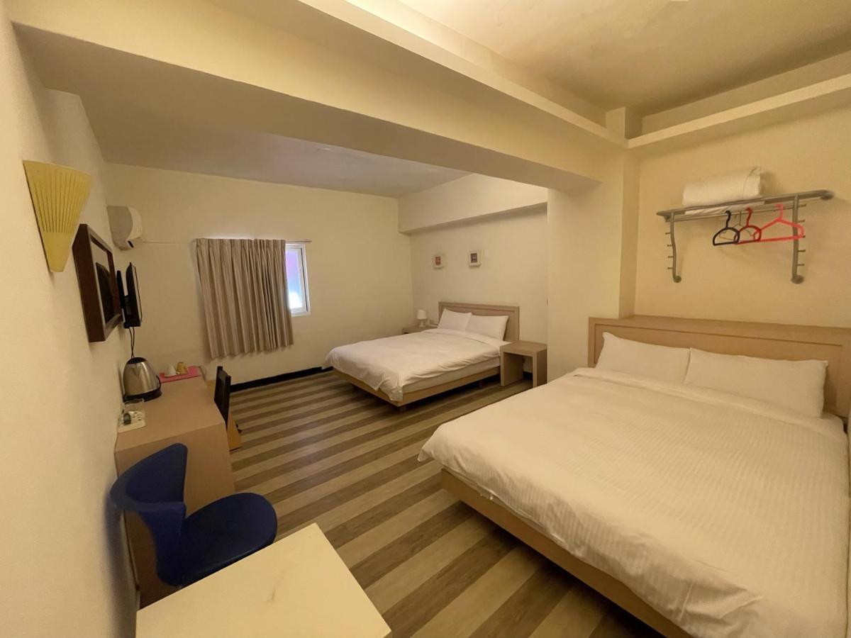 Hwa Hong Hotel Kaohsiung Exterior photo