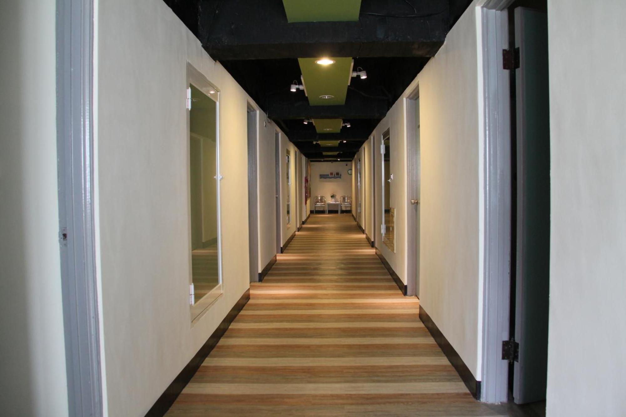 Hwa Hong Hotel Kaohsiung Exterior photo